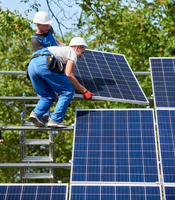 Fourniture, pose et installation panneaux photovoltaïques réalisées par France Toiture Occitanie, solution solaire clé en main.